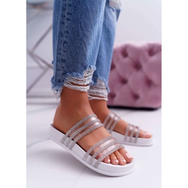 Moow Pantuflas de Mujer con Circonita Blanca Larena blanco 1 Moow Pantuflas de Mujer con Circonita Blanca Larena blanco 1