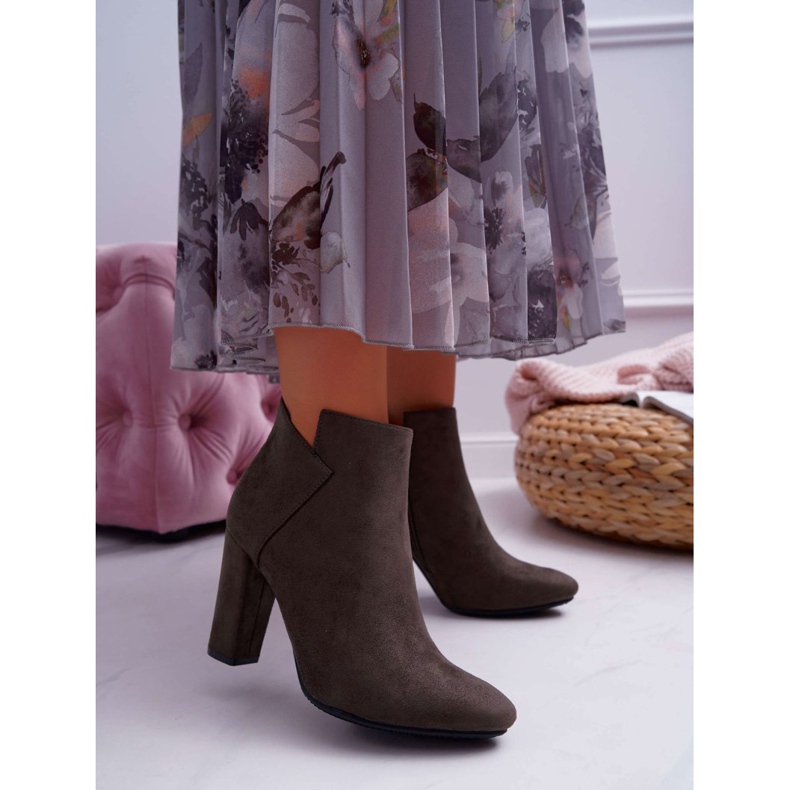 Vinceza De Mujer Botas Con Tacón Ante Caqui Volante 1