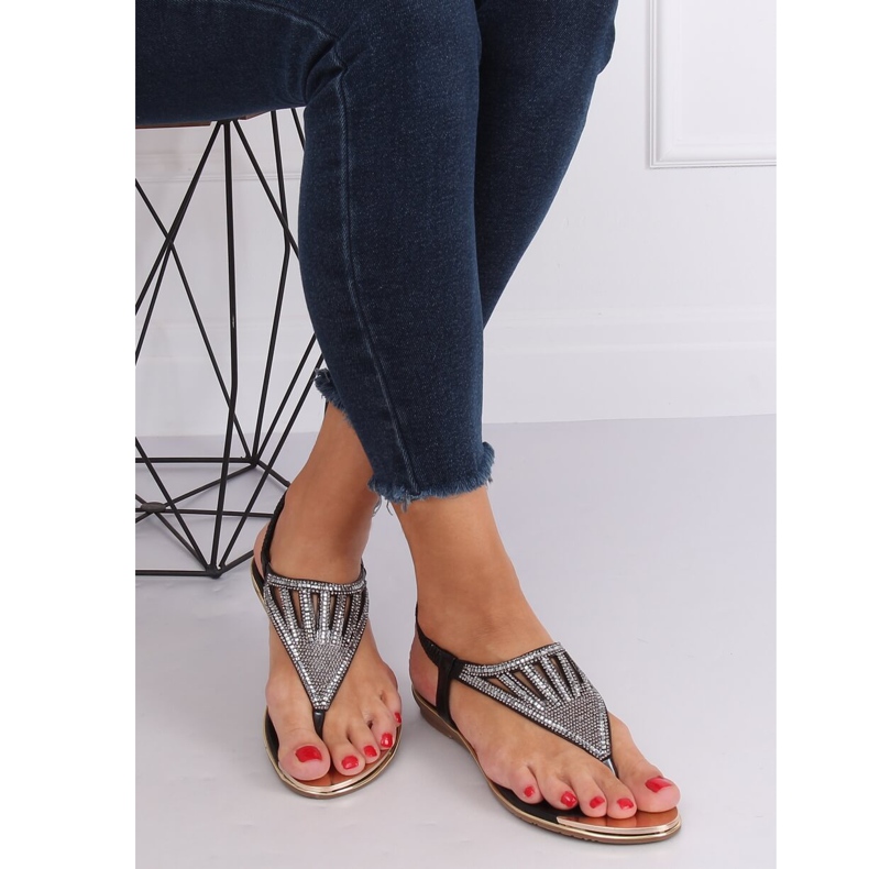 Chanclas decoradas con negro M03 Black 1