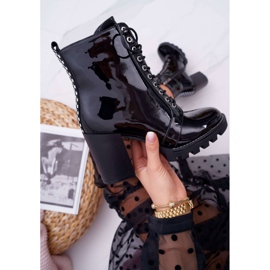 Botas de Mujer Lacadas en Tacón Negro Insist 8