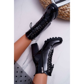 Botas de Mujer Lacadas en Tacón Negro Insist 7