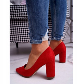 Bombas para mujeres en el pilar de gamuza rojo 3