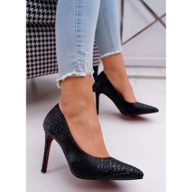 Tacones de aguja negros de piel de serpiente Lu Boo SnakeDream 1