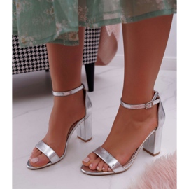 SEA Sandalias clásicas plateadas de mujer Fiji en el talón gris 4