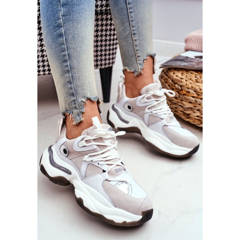 Zapatos deportivos de mujer Big Star de Daniel Lopez Blanco FF274A576 1