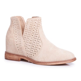 Botas de mujer con tacón plano, ante, calado, tonos capuchino marrón 1 Botas de mujer con tacón plano, ante, calado, tonos capuchino marrón 1