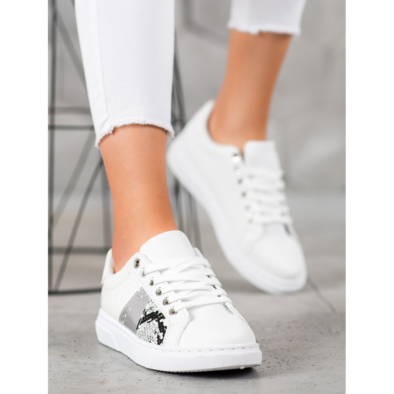 SHELOVET Cómodas zapatillas blancas blanco 1