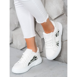 SHELOVET Zapatillas de moda en la plataforma blanco 5