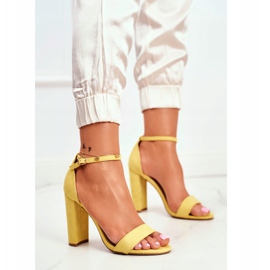 FW1 Sandalias de Mujer en Tacón Ante Amarillo Anastasie 2 FW1 Sandalias de Mujer en Tacón Ante Amarillo Anastasie 2