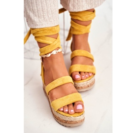 FS1 Sandalias de mujer en la plataforma atadas amarillas La Favorite amarillo 3
