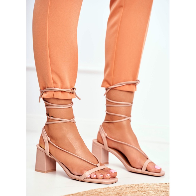 HAN Sandalias de mujer en un tacón amarrado por la mañana en beige 2 HAN Sandalias de mujer en un tacón amarrado por la mañana en beige 2