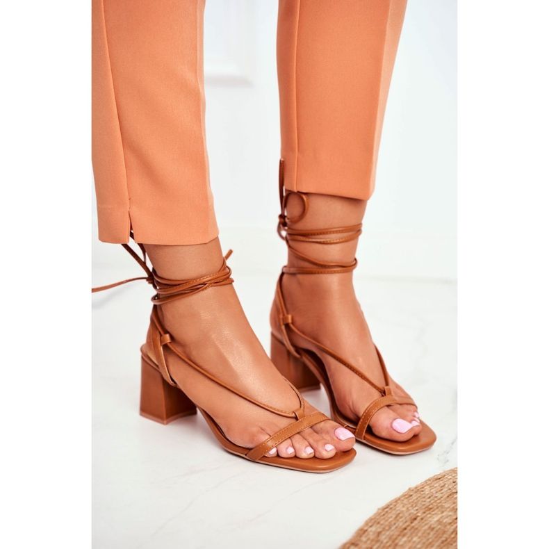 FS1 Sandalias de mujer en un talón atado Camel Morning marrón 1 FS1 Sandalias de mujer en un talón atado Camel Morning marrón 1