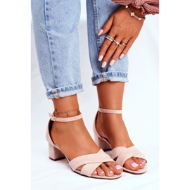 FW1 Sandalias de ante beige en una barra Nela 1