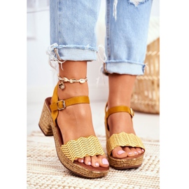 EVE Sandalias amarillas de mujer Fobi con tacón alto amarillo 4