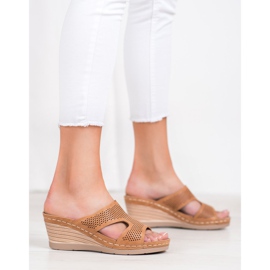 GOLL Pantuflas de cuña ligeras marrón 1