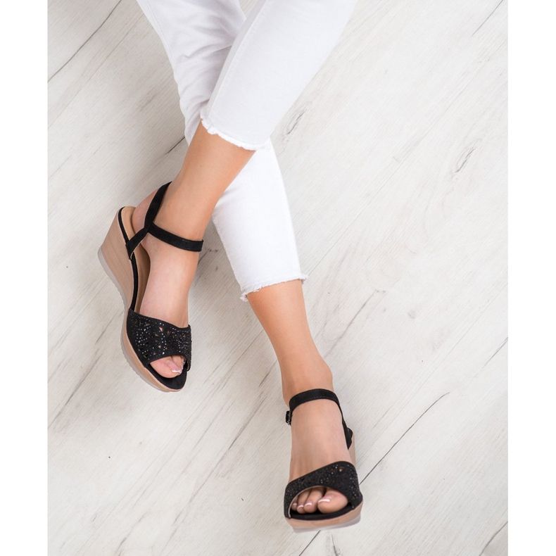 SHELOVET Sandalias ligeras caladas negro 1