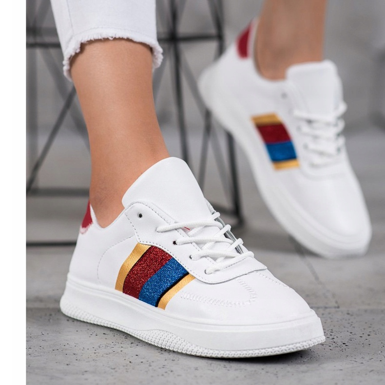 Small Swan Calzado deportivo de moda blanco 1 Small Swan Calzado deportivo de moda blanco 1