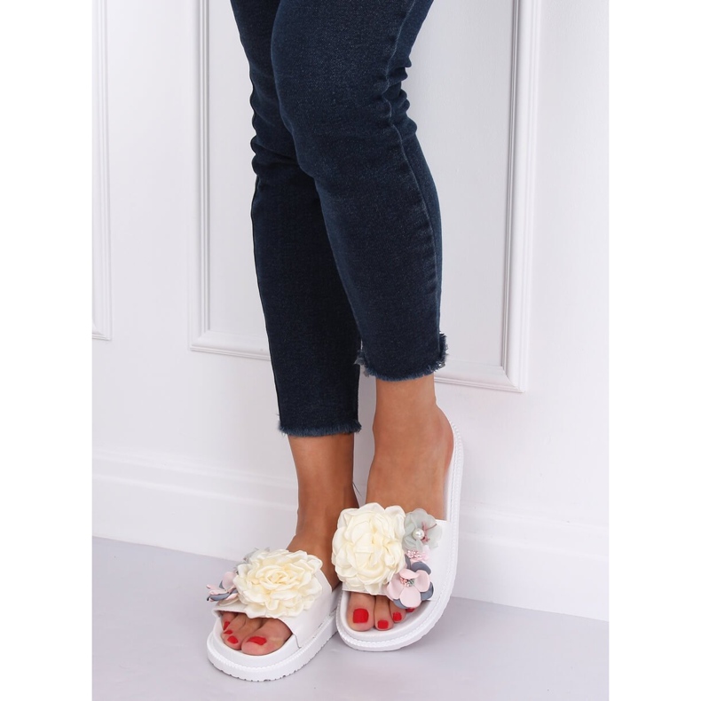 Pantuflas blancas de suela alta PT-109 Blanco 1 Pantuflas blancas de suela alta PT-109 Blanco 1