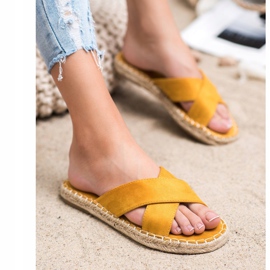 SHELOVET Cómodas pantuflas de gamuza amarillo 3