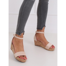 Sandalias con cuña de corcho beige LL-228P Beige 1