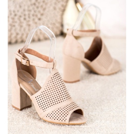 Small Swan Sandalias caladas elegantes beige 3