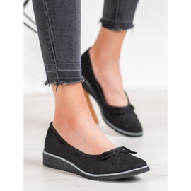 Goodin Bailarina con lazo negro 5