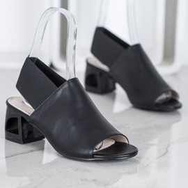 Goodin Zapatos sin cordones en un poste negro 1 Goodin Zapatos sin cordones en un poste negro 1