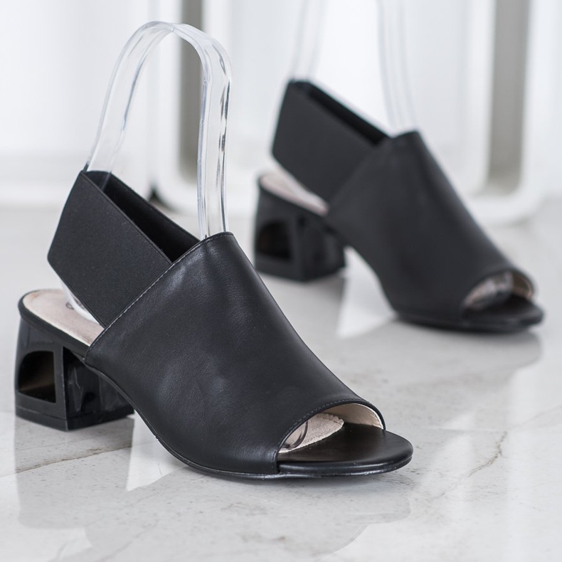 Goodin Zapatos sin cordones en un poste negro 1 Goodin Zapatos sin cordones en un poste negro 1