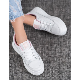 SHELOVET Zapatillas en la plataforma Nice Girl blanco 2