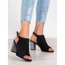 Goodin Sandalias planas con tacón a cuadros negro 4