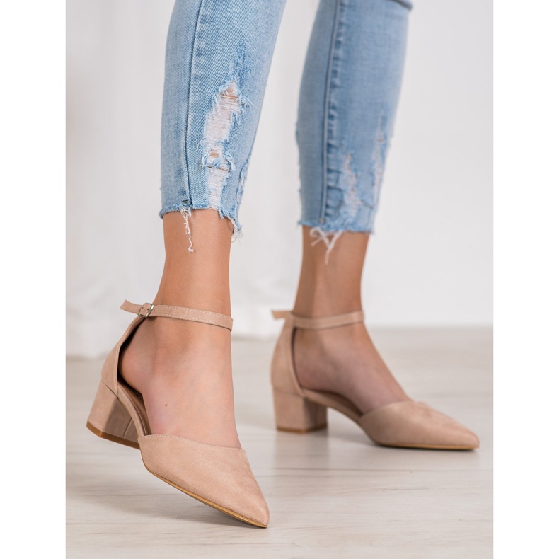 Small Swan Bombas con estilo marrón 1 Small Swan Bombas con estilo marrón 1