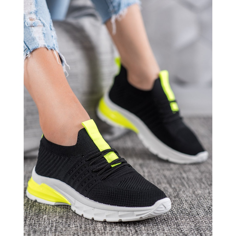 Bella Paris Zapatillas caladas negro 1