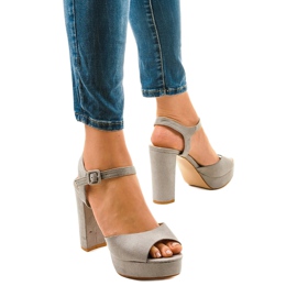 Sandalias grises en el poste de ante AT-0660-L 3