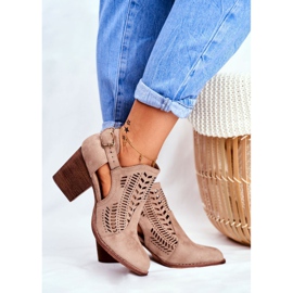 Bellucci Botas de Mujer con Recorte Primavera Beige Velluci 1 Bellucci Botas de Mujer con Recorte Primavera Beige Velluci 1