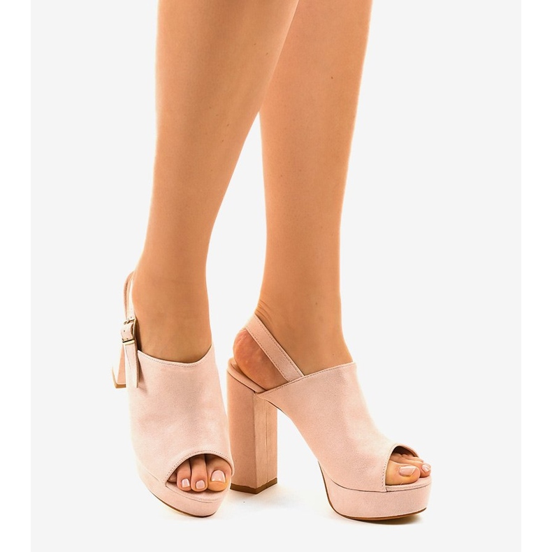 Sandalias beige de tacón con empeine 9R05 rosa 1