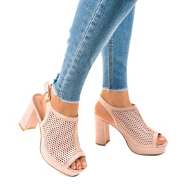 Sandalias tacón calado beige 9R82 1 Sandalias tacón calado beige 9R82 1