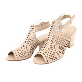 Sandalias En Una Barra Laura Messi 1924 Cuero Beige Montoro rosa 3