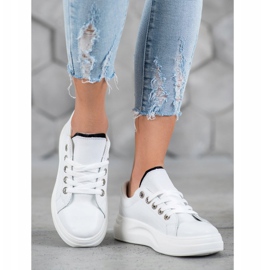 SHELOVET Zapatillas de moda en la plataforma blanco 2