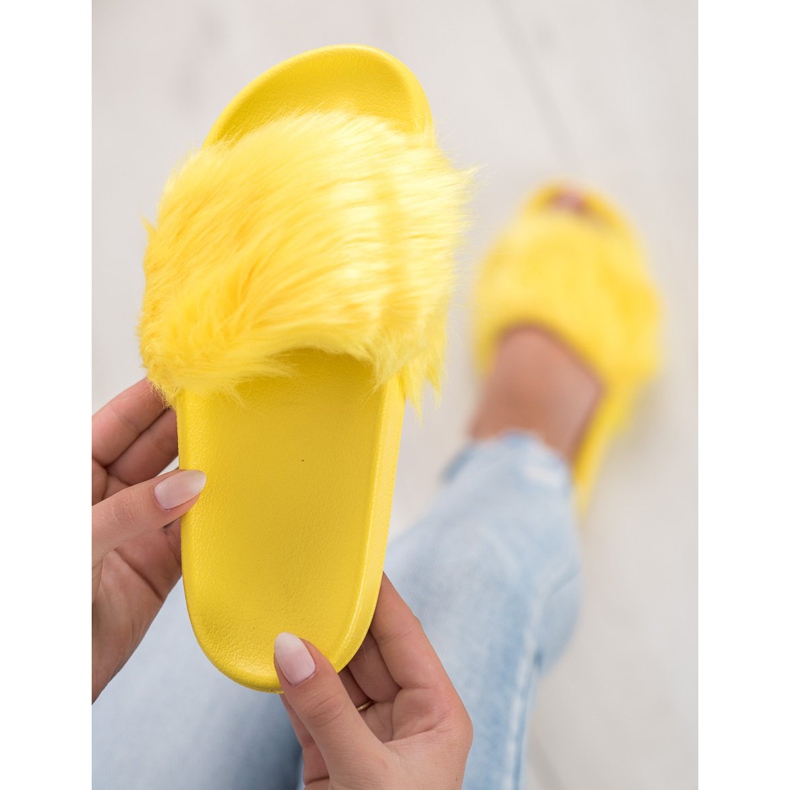 SHELOVET Zapatillas de Goma con Piel amarillo 1