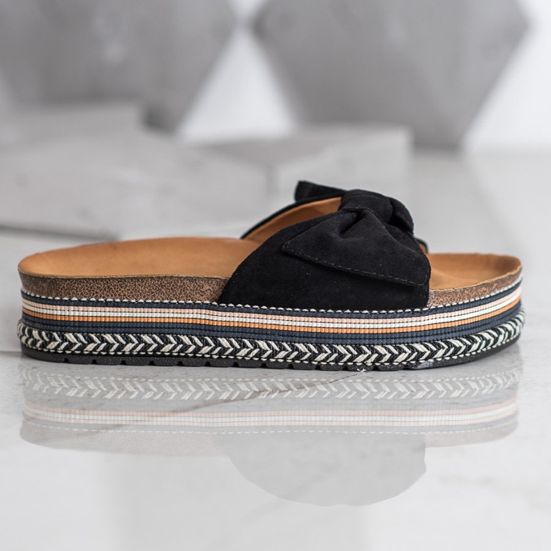 SHELOVET Zapatillas de moda en la plataforma negro 2