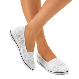 Zapatillas blancas con tacón de cuña HJ1801-9 blanco 2