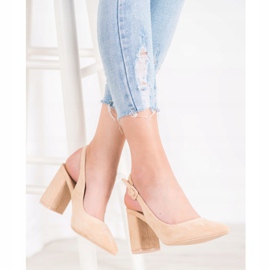 Comer Zapatos de salón clásicos con tacón abierto beige 1