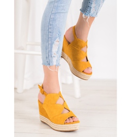 Small Swan Sandalias de cuña de moda amarillo 4