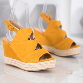 Small Swan Sandalias de cuña de moda amarillo 2