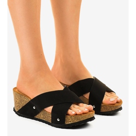 Zapatillas negras GU53 en la cuña negro 1 Zapatillas negras GU53 en la cuña negro 1