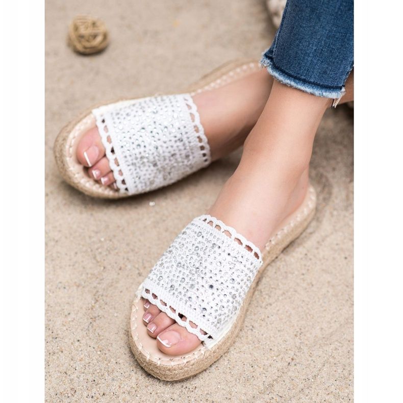 Small Swan Pantuflas con Cristales blanco 1 Small Swan Pantuflas con Cristales blanco 1