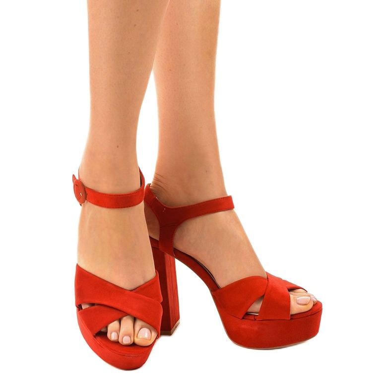 Sandalias rojas en el poste de gamuza ecológica 63-202 rojo 1