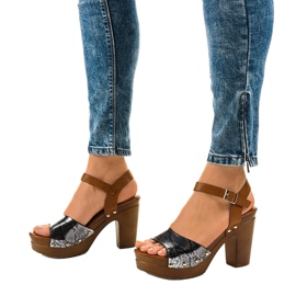 Sandalias negras de tacón 150-615 negro 2