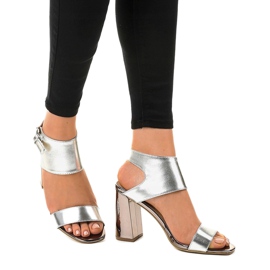 Sandalias plateadas con estilo en el poste 0354-20 gris 1 Sandalias plateadas con estilo en el poste 0354-20 gris 1