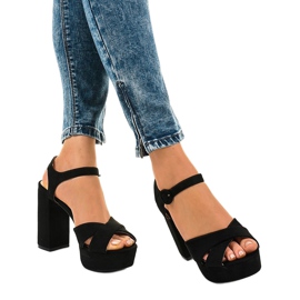 Sandalias negras en el poste eco-gamuza 63-202 negro 1